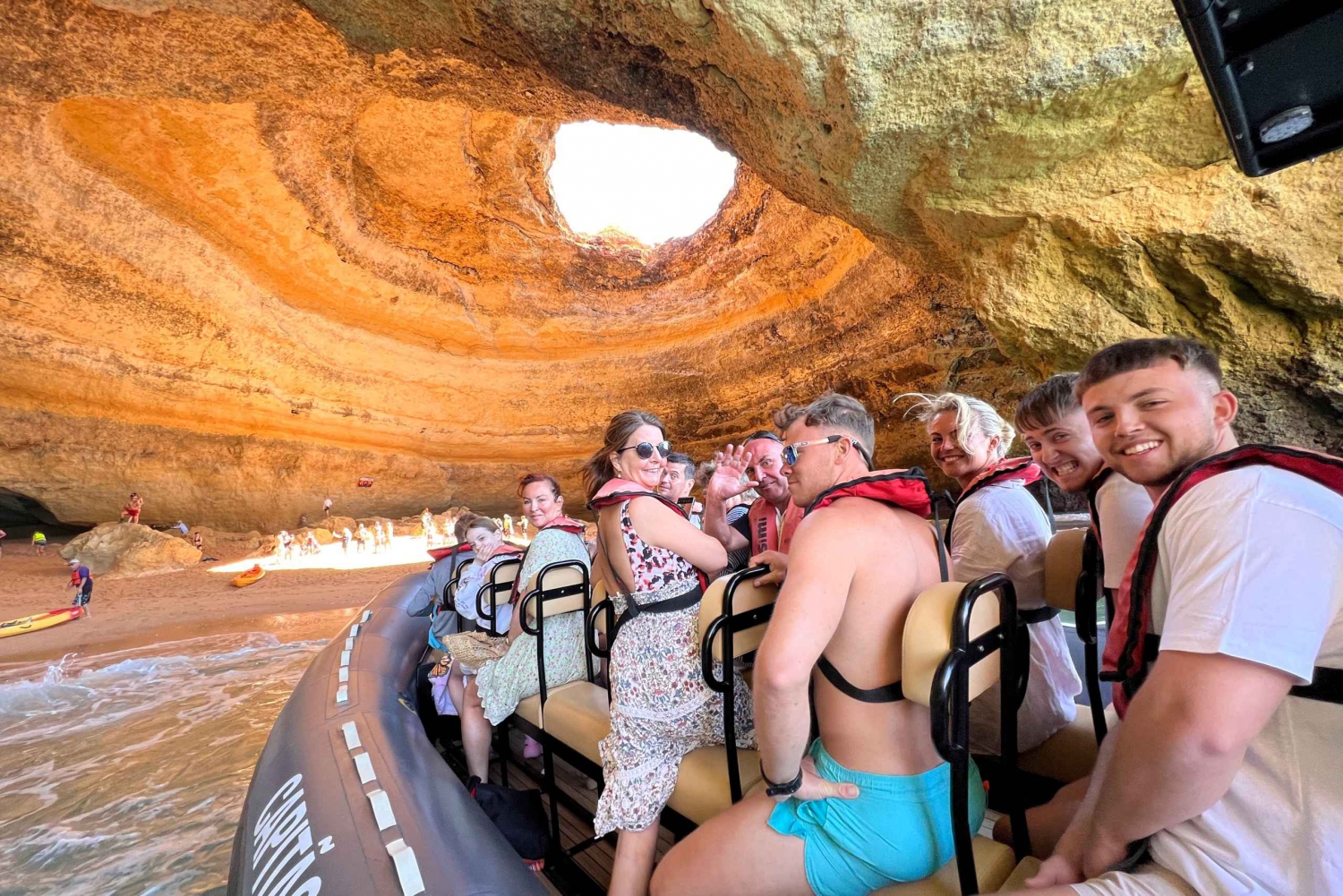 Portimão: Benagil Caves & Praia da Marinha Guided Boat Tour