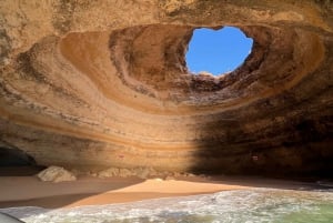 Portimão: Benagil Caves & Praia da Marinha Guided Boat Tour