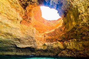 Portimão: Benagil Caves Speed Boat Tour with Marina Beach