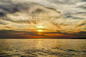 Portimão: Benagil Caves Speed Boat Tour with Sunset Option