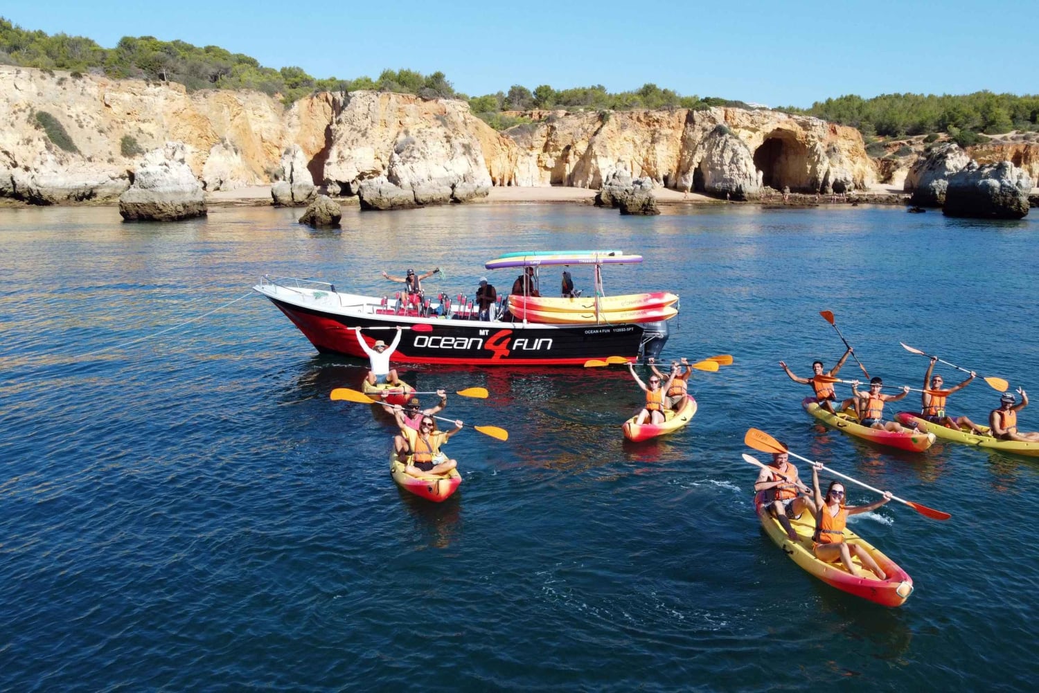 Portimão: Benagil Caves Speedboat and Kayak Guided Tour