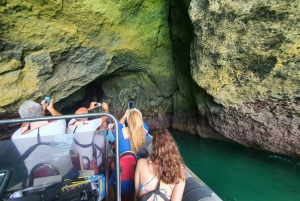 Portimão: Guided Coastal Caves Tour by Boat