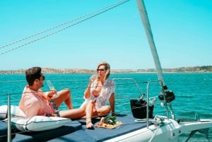 Portimao: Half-Day Sailing Yacht Cruise to the Benagil Caves