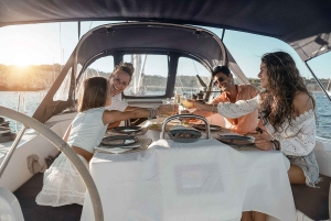 Portimao: Half-Day Sailing Yacht Cruise to the Benagil Caves