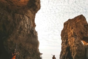 Grotte nascoste di Portimão: Tour privato in kayak e SUP