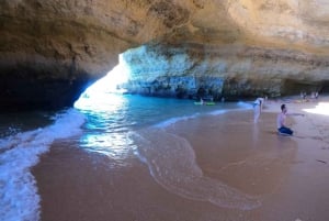 Portimão: Kayak Tour of Benagil Caves