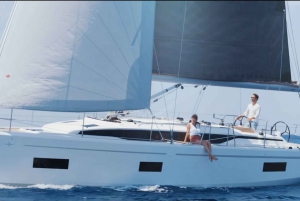 Portimao: Luxury Sail-Yacht Cruise with Sunset Option
