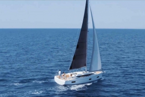Portimao: Luxury Sail-Yacht Cruise with Sunset Option