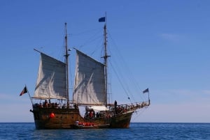 Portimão: Expedição às Grutas em Navio Pirata
