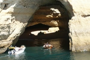 Portimão: rondvaart grotten met een piratenschip