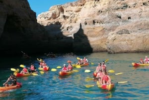 Portimão: Private Benagil Caves Catamaran and Kayak Tour