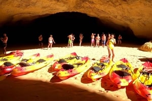 Portimão: Private Benagil Caves Catamaran and Kayak Tour