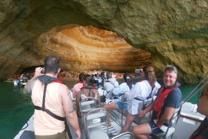 Portimão: Private Boat Trip to Benagil Cave