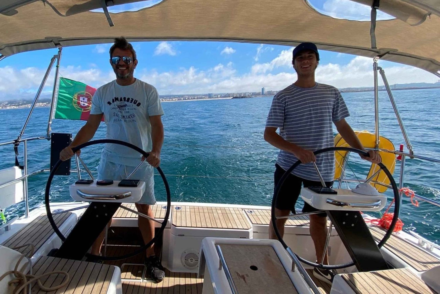Portimão: Private Segelbootstour mit lokalem Wein