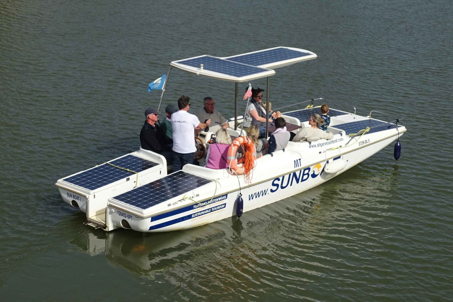 Portimão: Silves & Arade-joen historiakierros aurinkoveneellä.