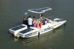 Portimão: Silves & Arade-joen historiakierros aurinkoveneellä.