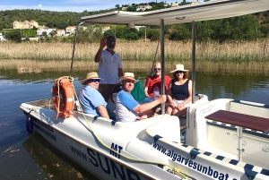 Portimão: Silves & Arade-joen historiakierros aurinkoveneellä.