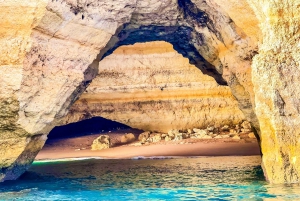 Portimão: Kreuzfahrt bei Sonnenuntergang zur Benagil-Höhle