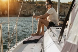 Portimao: Crucero de lujo en velero al atardecer