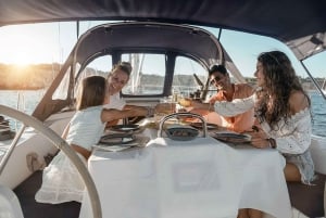 Portimao: Crucero de lujo en velero al atardecer