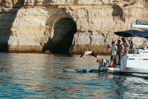 Portimao: Crucero de lujo en velero al atardecer