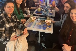 Portugiesisches Abendessen und Cocktail-Erlebnis mit Abholung