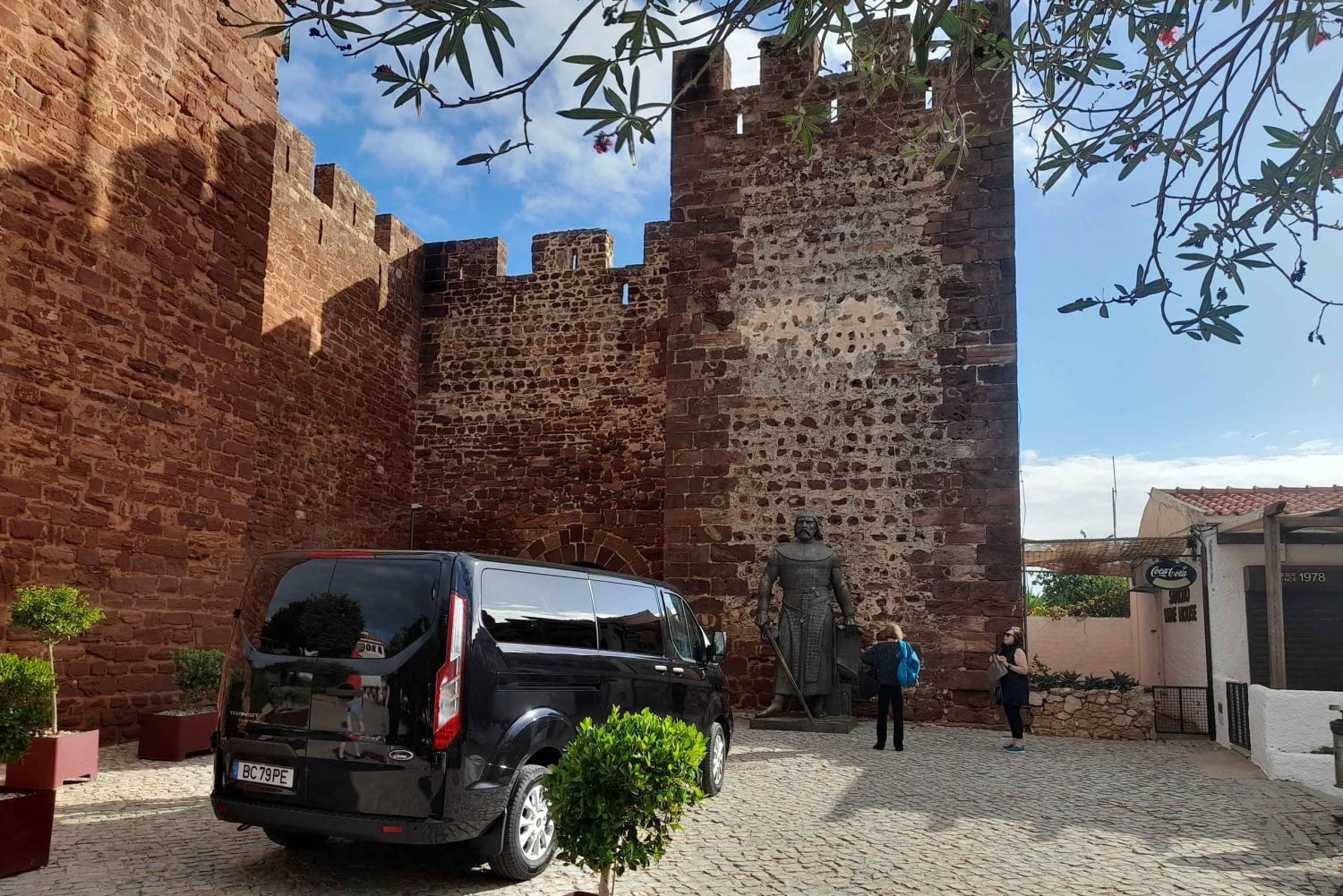 Private Tour to Silves Castle, Marinha Beach, Carvoeiro