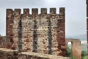 Private Tour to Silves Castle, Marinha Beach, Carvoeiro