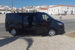 Privétransfer van de Algarve naar Lissabon met een minibus voor 8 personen