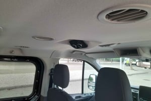 セビリアからアルガルベまでの8人乗りミニバスでのプライベート送迎サービス