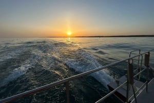 Quarteira: Sunset Lovers Algarve Coast Cliffs Tour at Galé