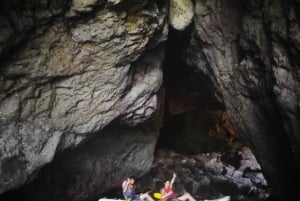 Raposeira: Guided Kayak Tour and Praia da Ingrina Caves