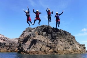 Sagres: Coasteering - Swimming, Cliff Jump & Rock Climbing