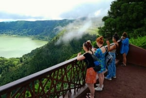 São Miguel: 2-Day Sightseeing Tour Including Lunches