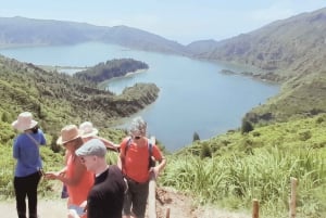 São Miguel: 2-Day West and East Island Tour