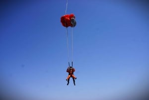 Skydive Algarve : Saut en parachute en tandem à 10 000 pieds (jusqu'à 15 000 pieds)