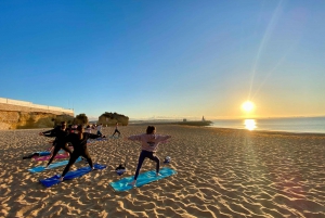 Sunrise Beach Yoga em Lagos por el Sol Lifestyle