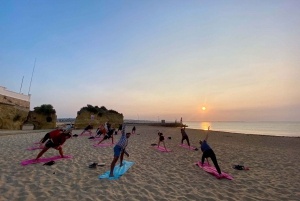 Sunrise Beach Yoga em Lagos por el Sol Lifestyle