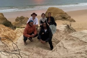 Kysttur ved solnedgang med champagne og middag