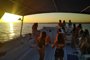 Sunset on a Classic boat in Ria Formosa Olhão, drinks&music.
