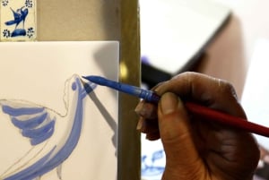 Tile painting workshop in the Algarve