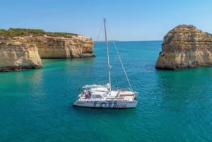 Vilamoura: Algarve 4.5-Hour Benagil Caves Sailing Cruise