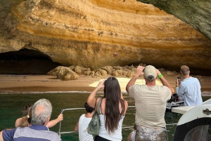 Vilamoura: Bootstour zur Höhle von Benagil mit Barbecue am Strand und Kajak