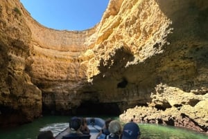 Vilamoura: Gruta de Benagil em pequeno grupo