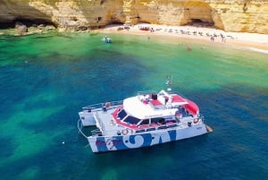 Vilamoura: Guided Sightseeing Cruise with Beach BBQ & Drinks