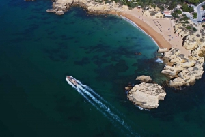 Vilamoura: Luxury Customized Private Yacht Cruise with Drink