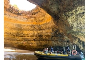 Vilamoura: Privétour per boot naar de grot van Benagil en het strand van Marinha