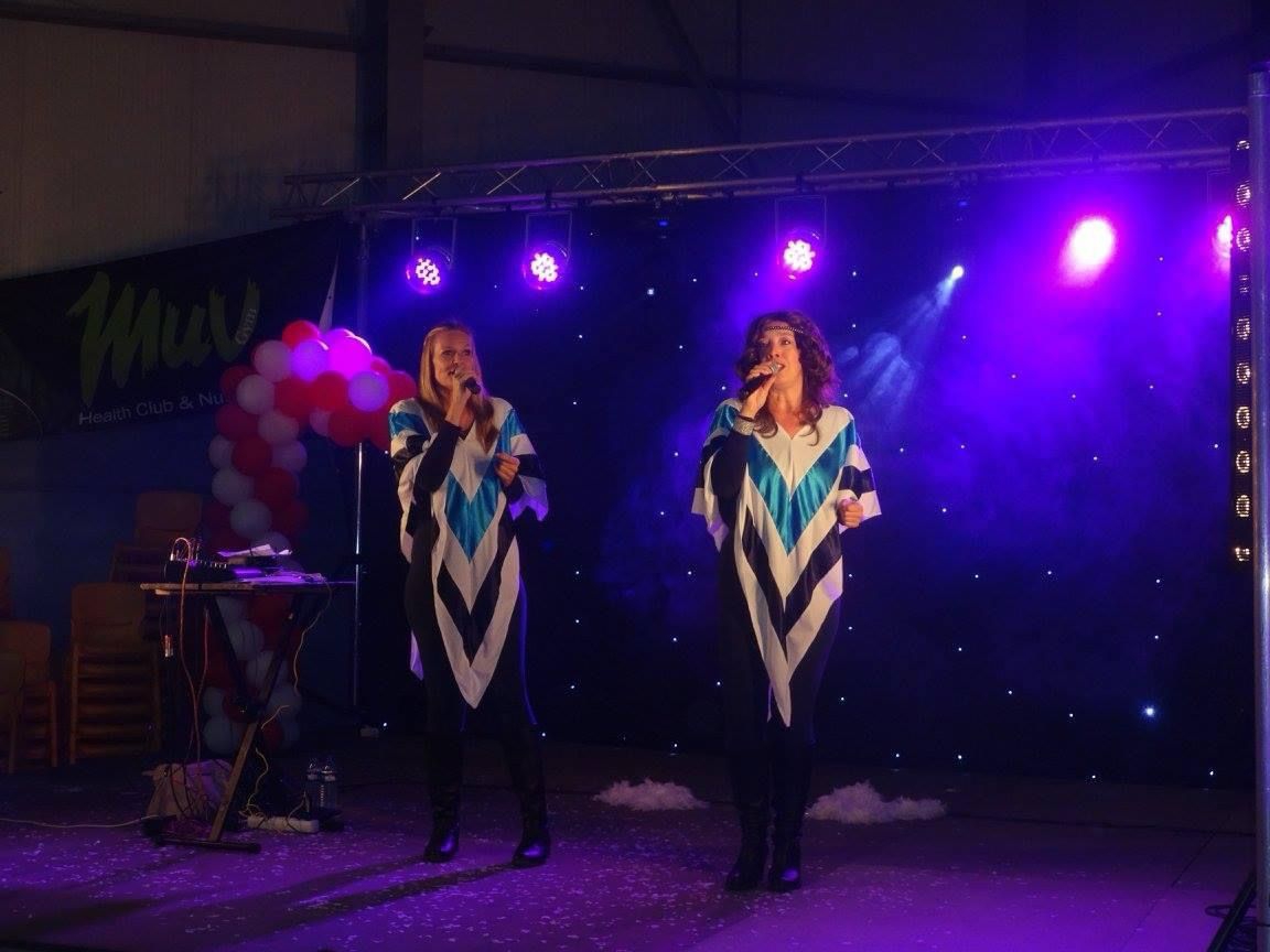 ABBA Tribute: Dancing Queen Extravaganza bij Dano's