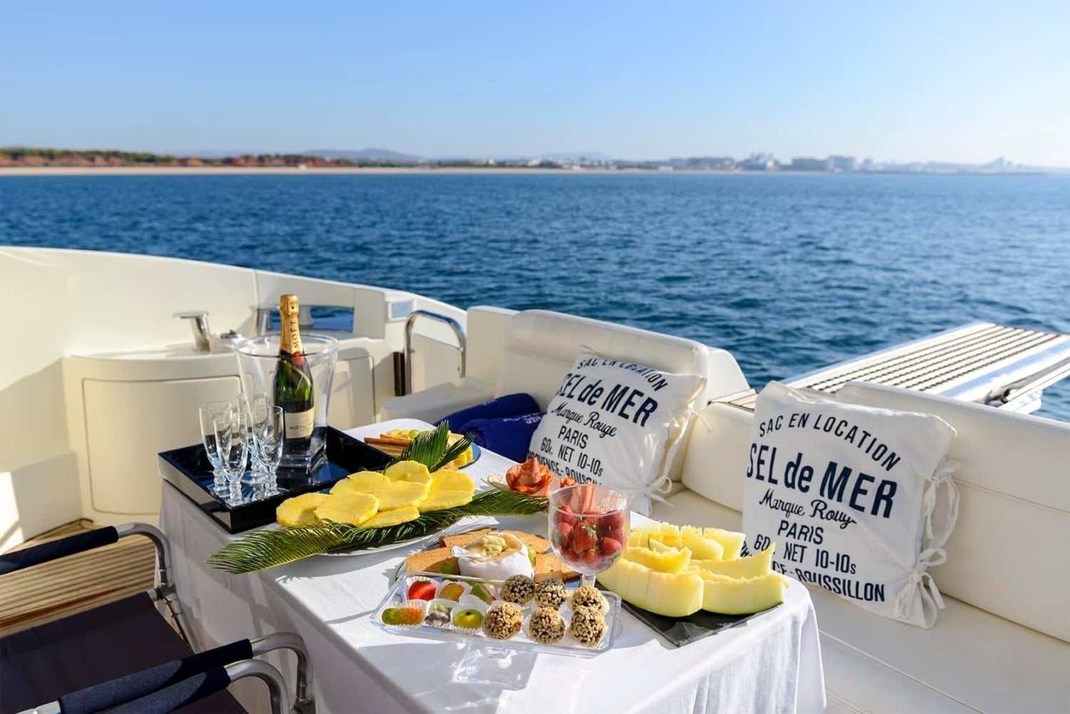 full day luxury yacht charter vilamoura