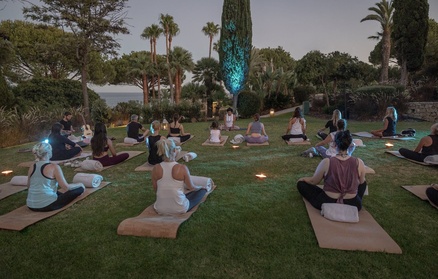 Full Moon Yoga at VILA VITA Parc